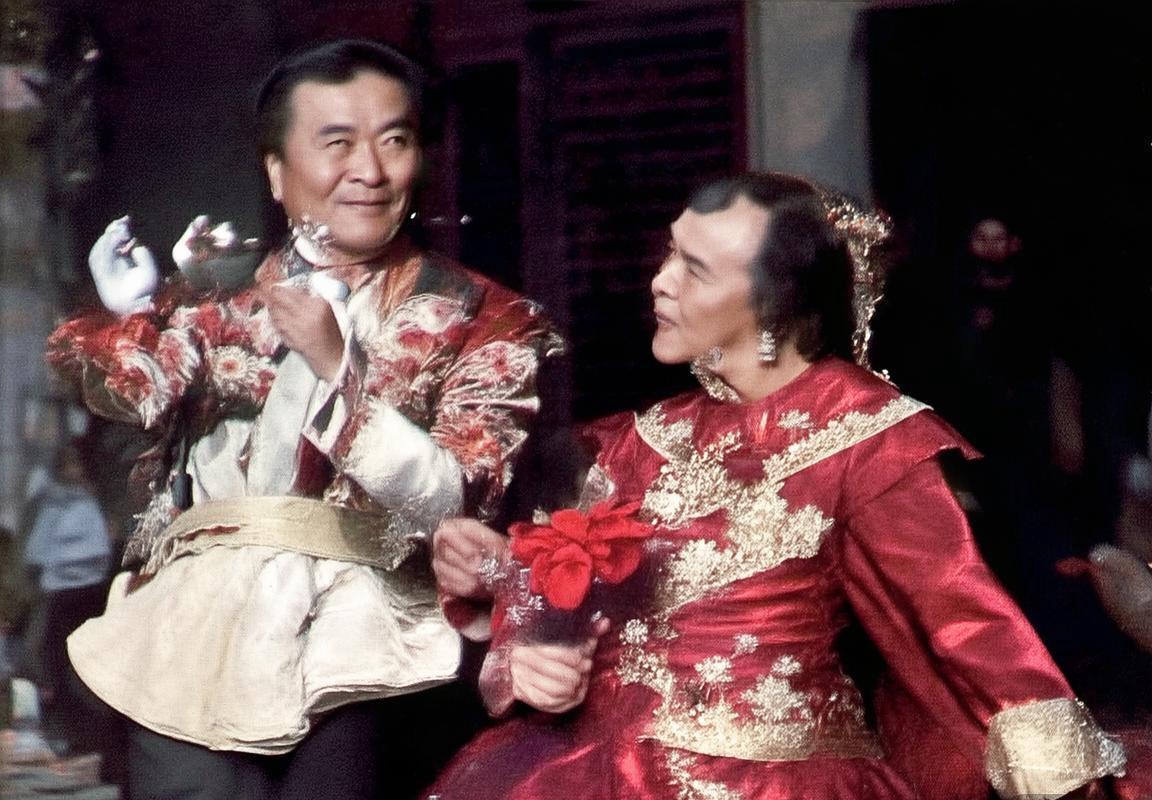 湖人季后赛宿敌对决：布鲁克斯33分率太阳大胜，见证争议球员蜕变之路