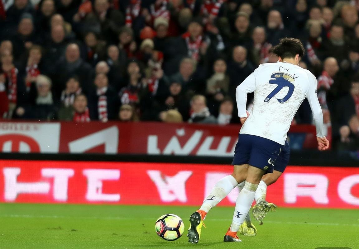 英超积分榜风云突变：曼城惊天逆转紧追榜首，埃弗顿绝杀保级，热刺战平失良机